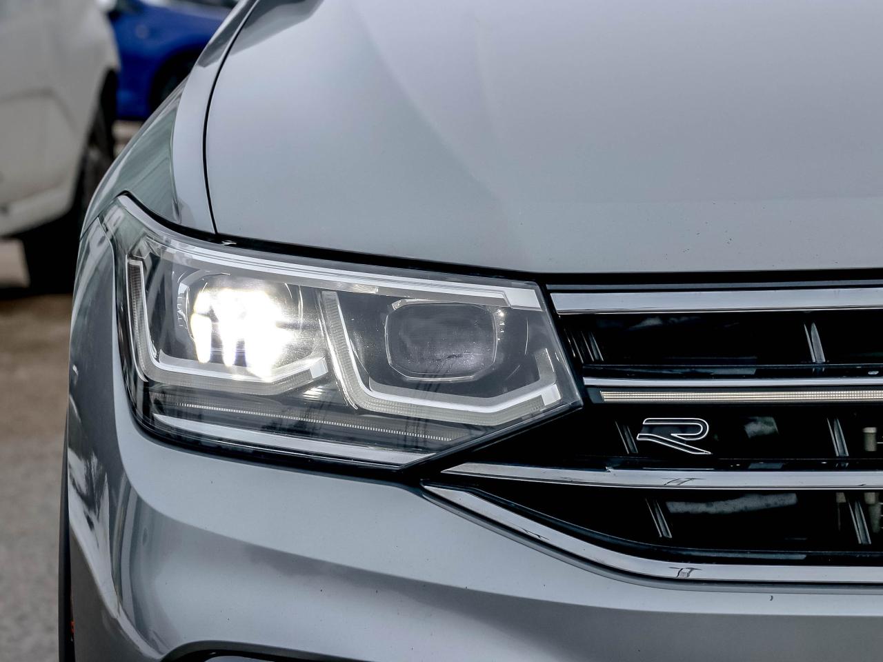 2022 Volkswagen Tiguan HIGHLINE R-LINE 4MOTION Photo