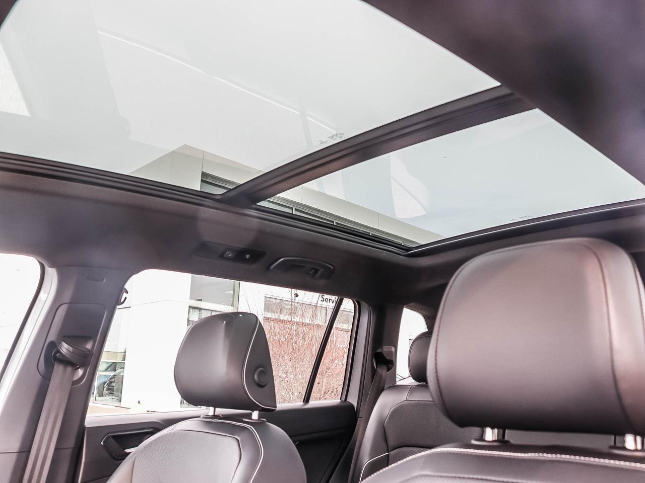 2022 Volkswagen Tiguan HIGHLINE R-LINE 4MOTION Photo