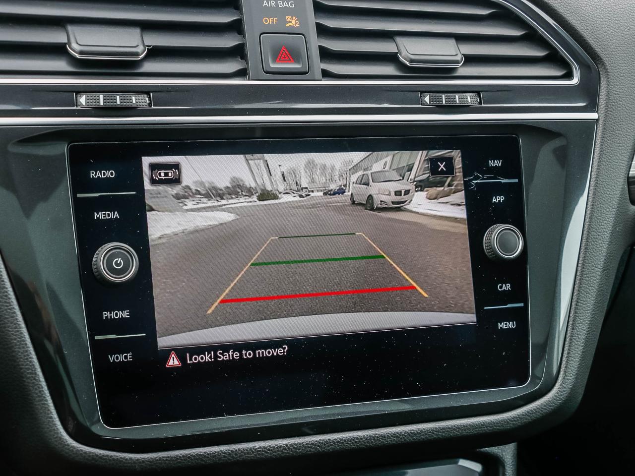 2022 Volkswagen Tiguan HIGHLINE R-LINE 4MOTION Photo