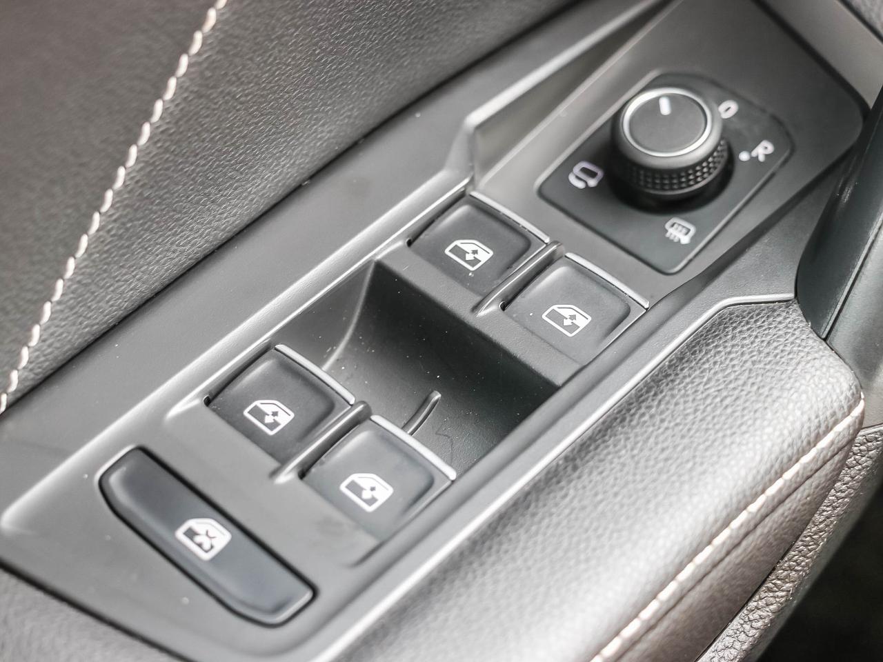 2022 Volkswagen Tiguan HIGHLINE R-LINE 4MOTION Photo