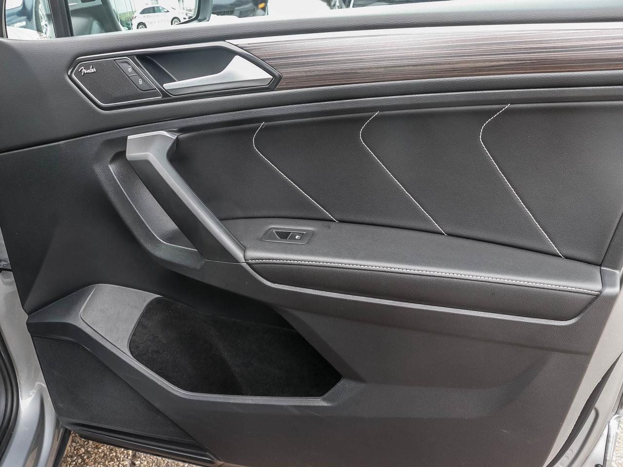 2022 Volkswagen Tiguan HIGHLINE R-LINE 4MOTION Photo