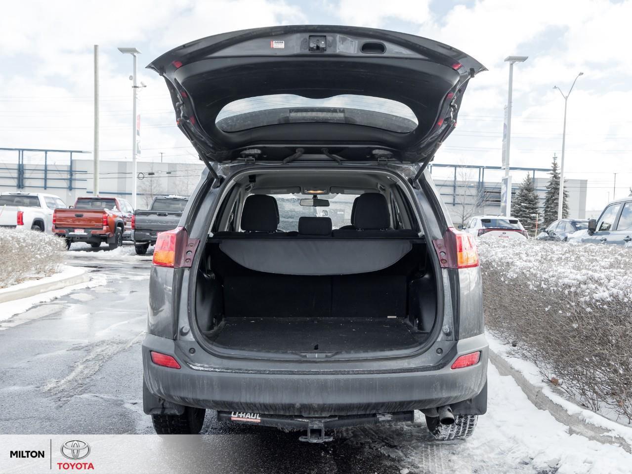 2015 Toyota RAV4 LE UPGRADE TOUCH SCREEN HEATED SEATS CAMERA ONE OW Photo