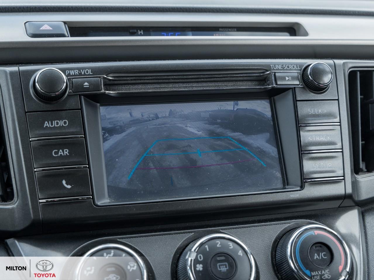 2015 Toyota RAV4 LE UPGRADE TOUCH SCREEN HEATED SEATS CAMERA ONE OW Photo