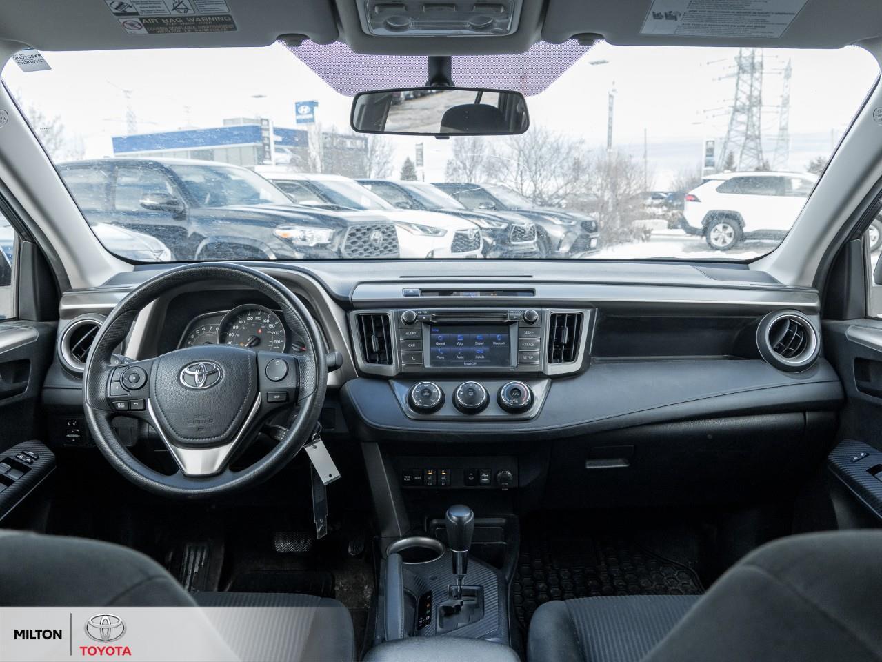 2015 Toyota RAV4 LE UPGRADE TOUCH SCREEN HEATED SEATS CAMERA ONE OW Photo