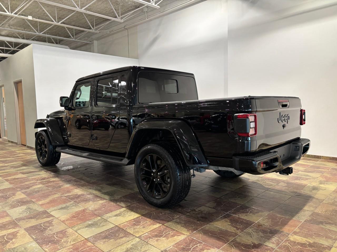 2023 Jeep Gladiator Overland Photo2