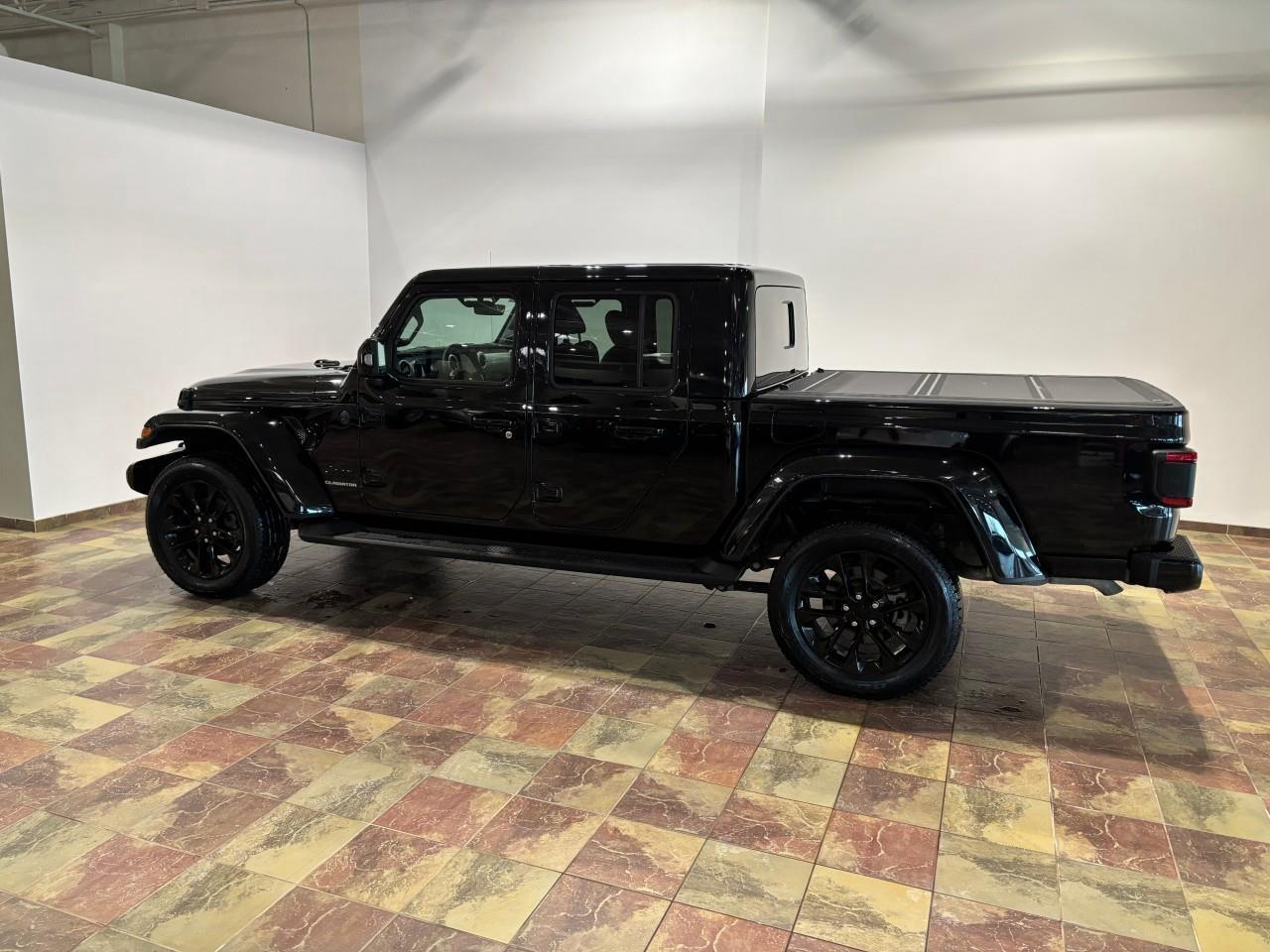 2023 Jeep Gladiator Overland Photo