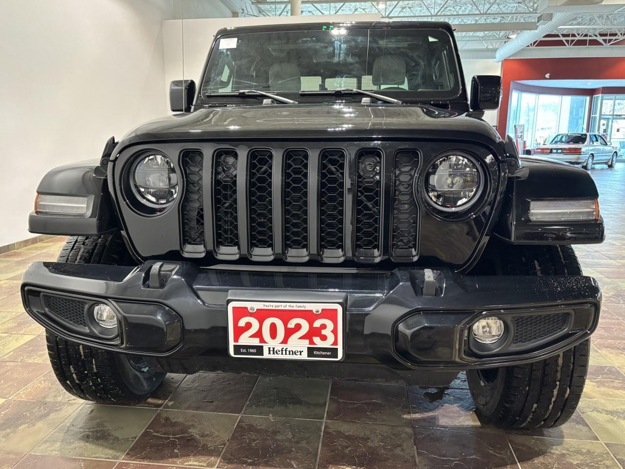 2023 Jeep Gladiator Overland Photo3