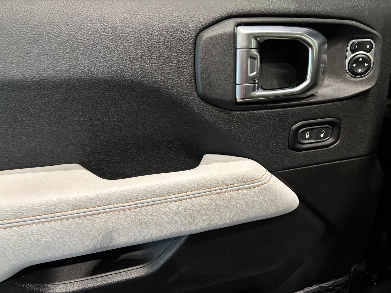 2023 Jeep Gladiator Overland Photo