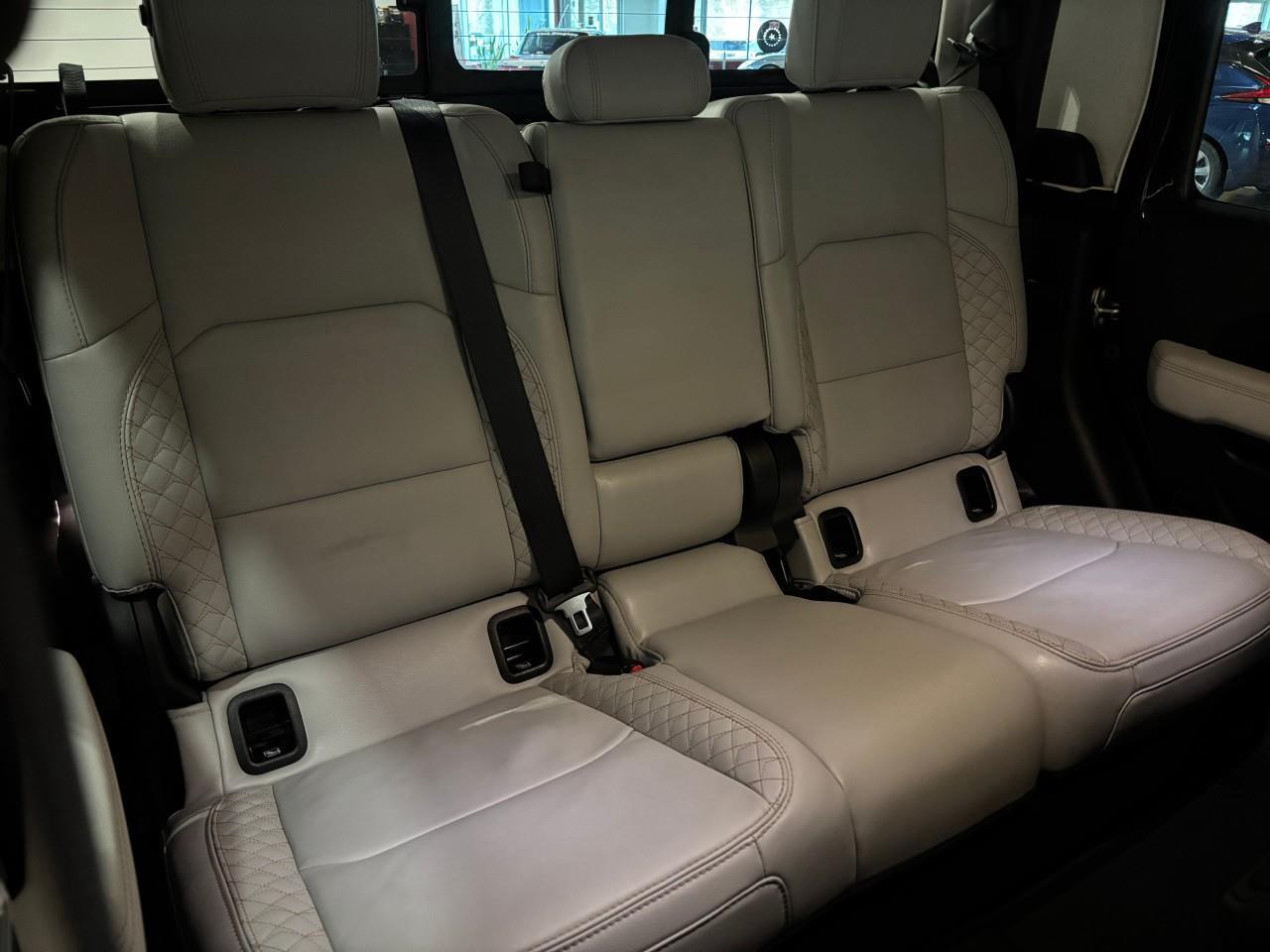 2023 Jeep Gladiator Overland Photo