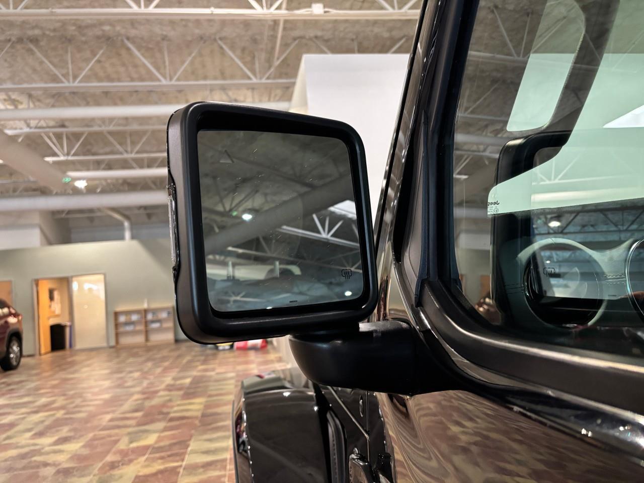 2023 Jeep Gladiator Overland Photo