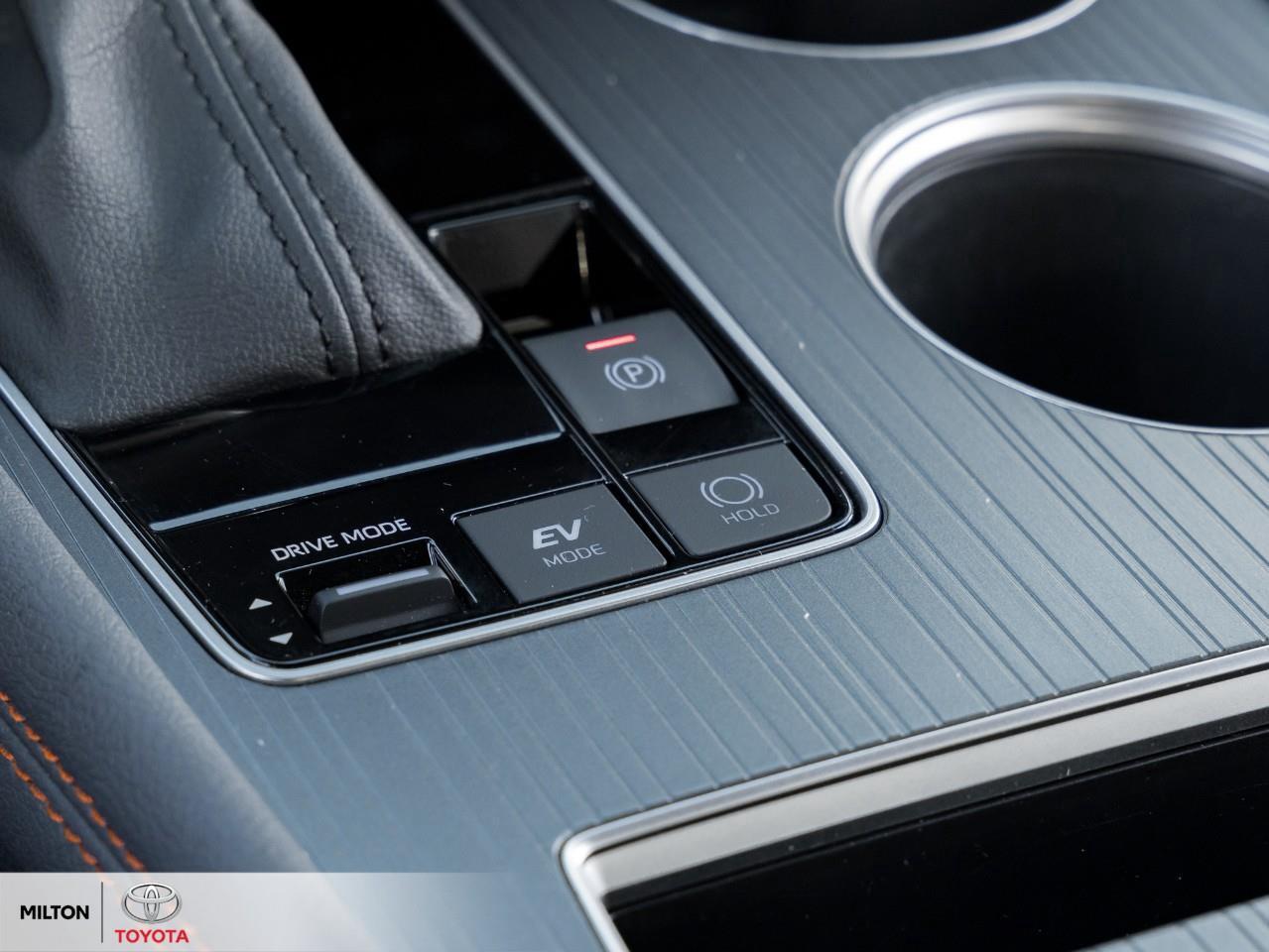 2024 Toyota Sienna LEATHER NAVIGATION BLIND SPOT SUNROOF REMOTE CONNE Photo