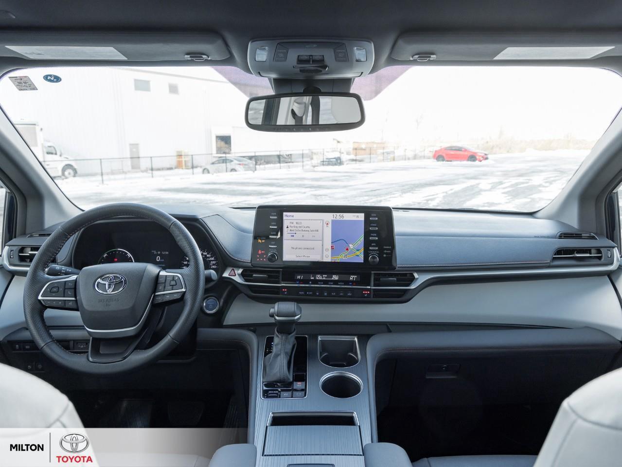 2024 Toyota Sienna LEATHER NAVIGATION BLIND SPOT SUNROOF REMOTE CONNE Photo