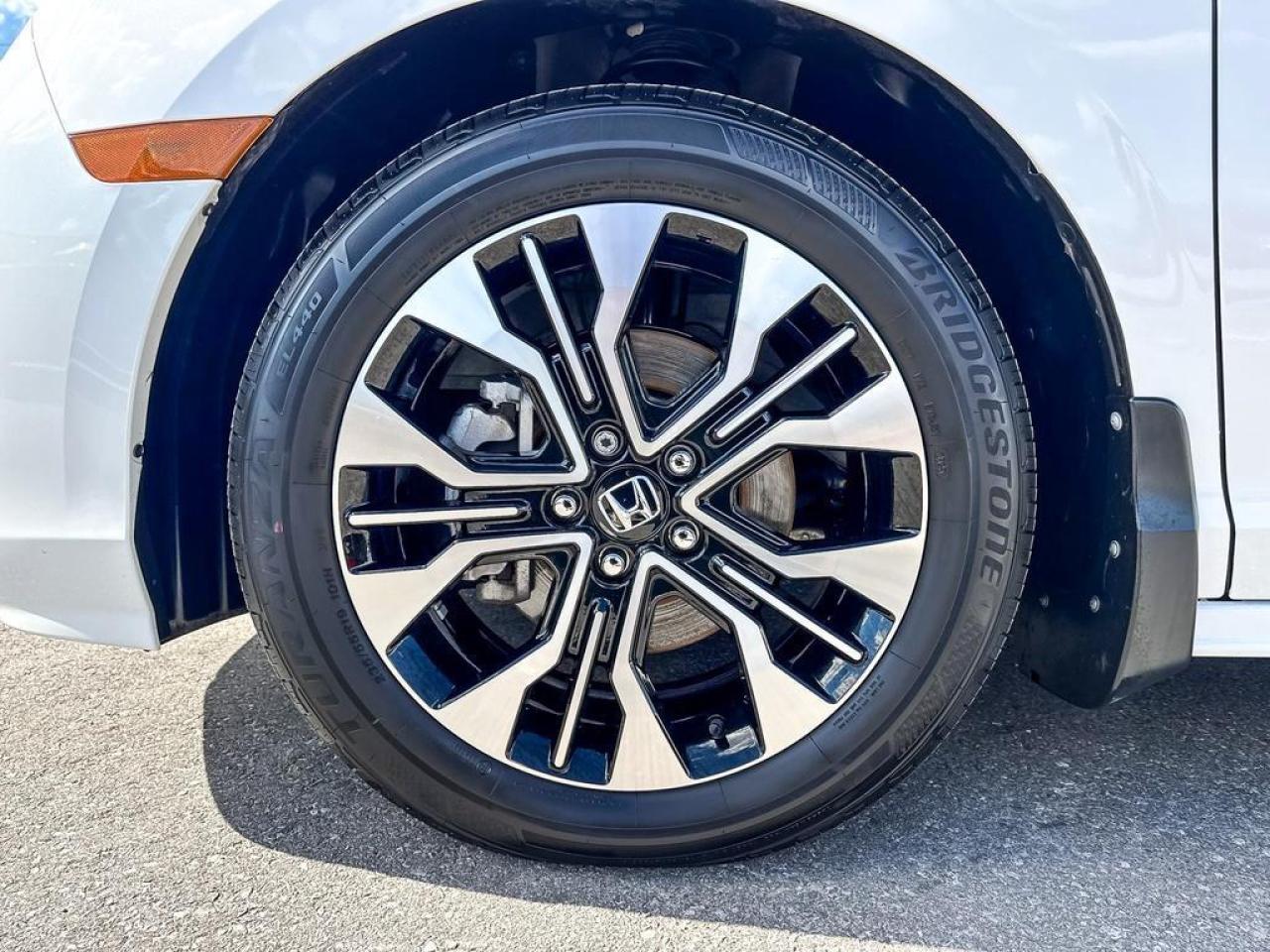 2025 Honda Odyssey Touring Photo