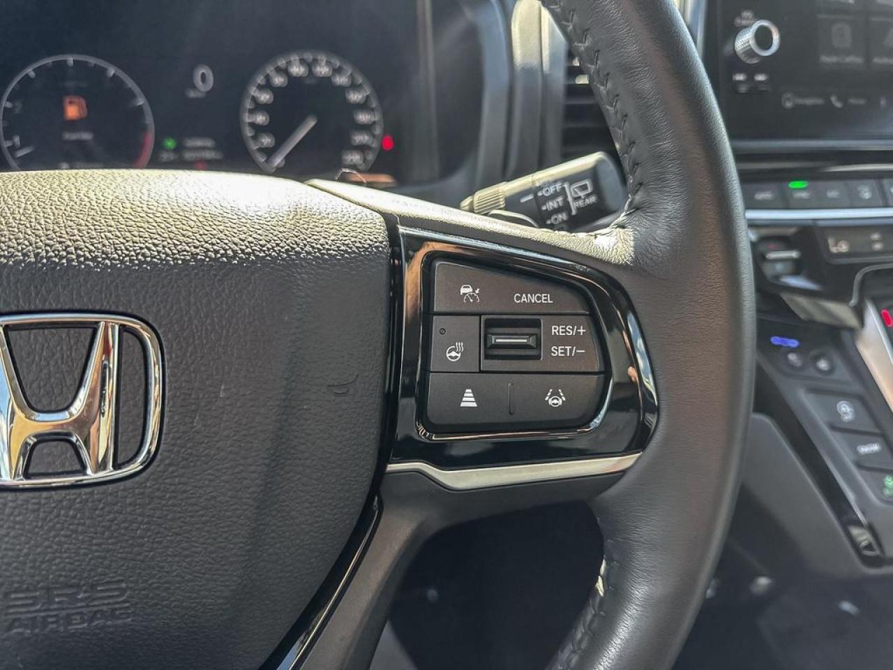 2025 Honda Odyssey Touring Photo