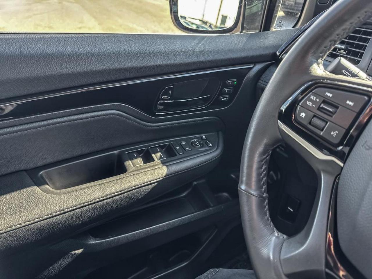 2025 Honda Odyssey Touring Photo