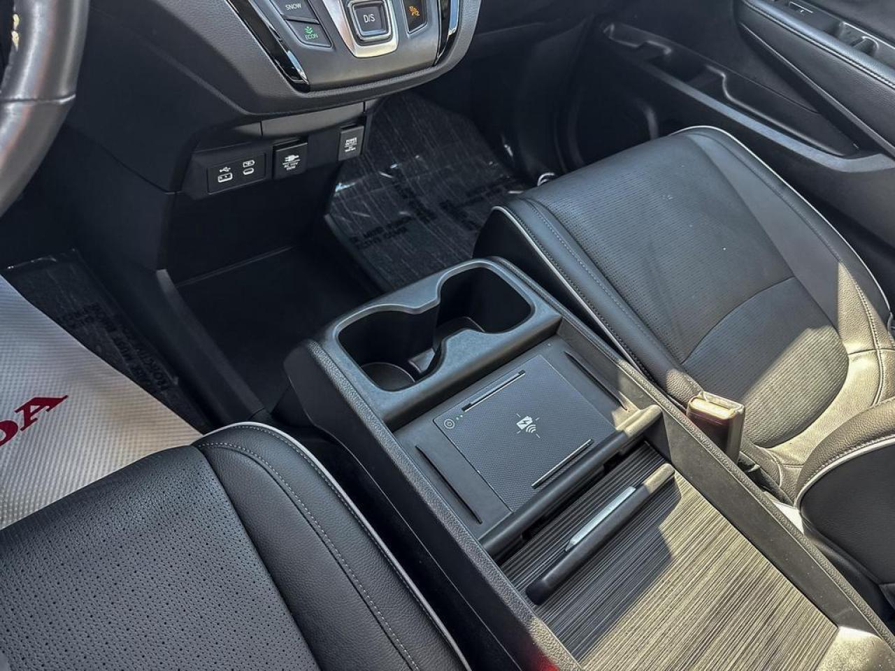 2025 Honda Odyssey Touring Photo