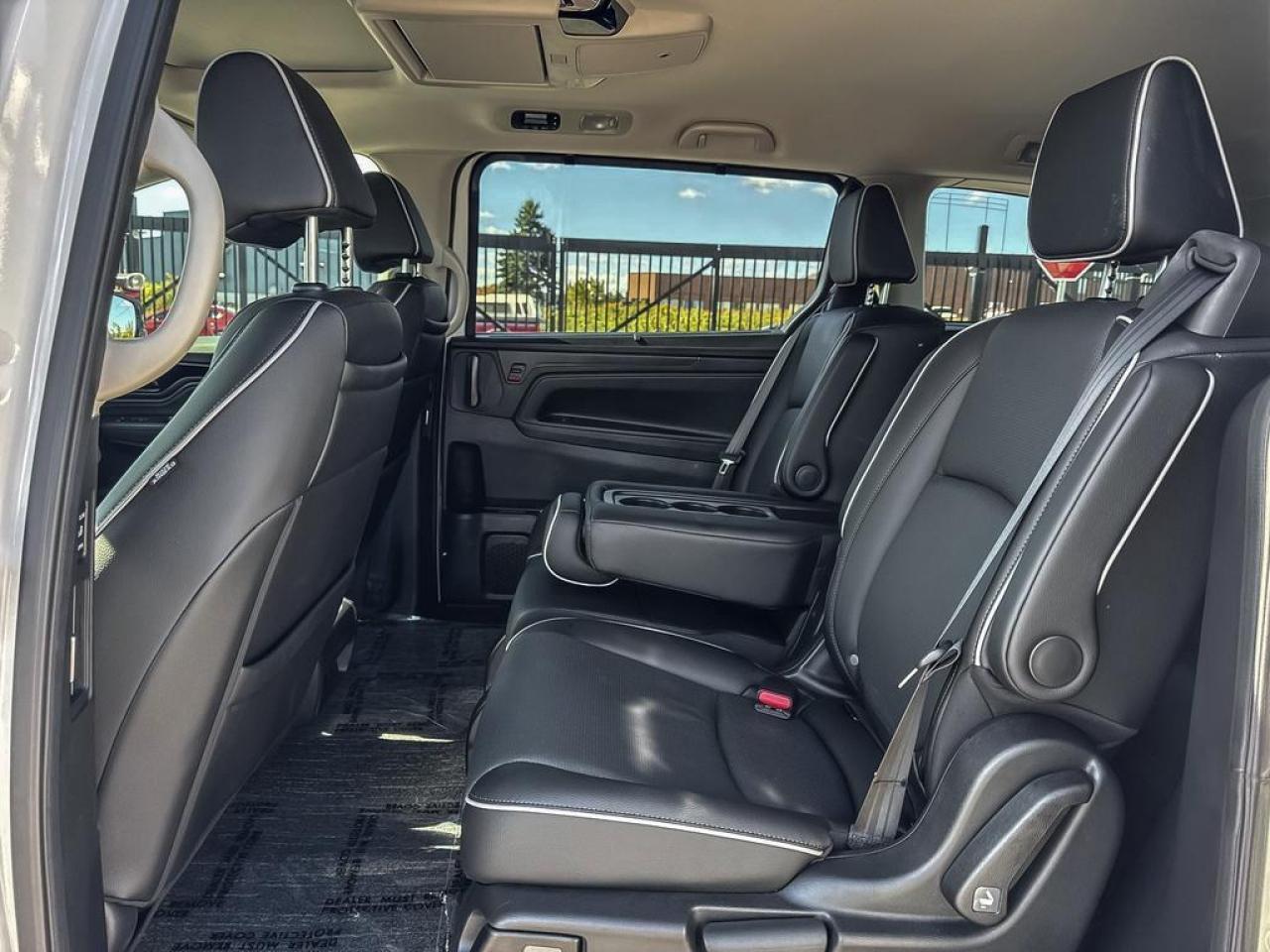 2025 Honda Odyssey Touring Photo