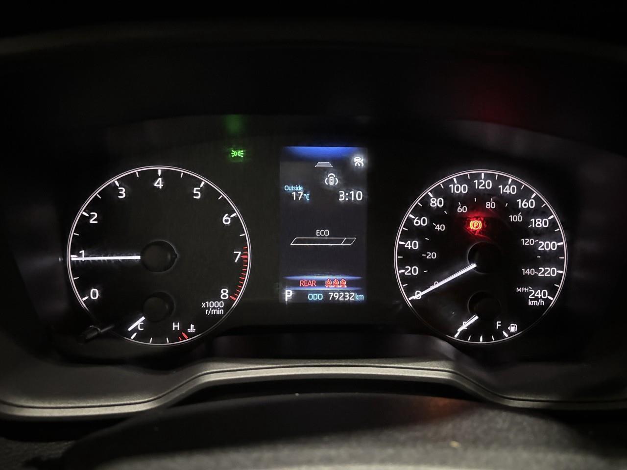 2024 Toyota Corolla Cross LE Photo