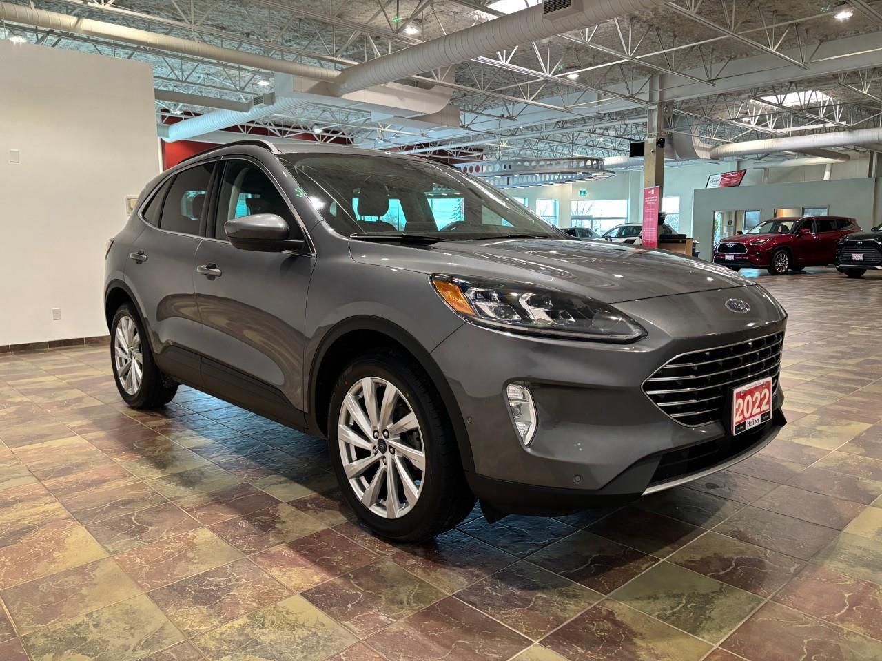 2022 Ford Escape Titanium Hybrid Photo