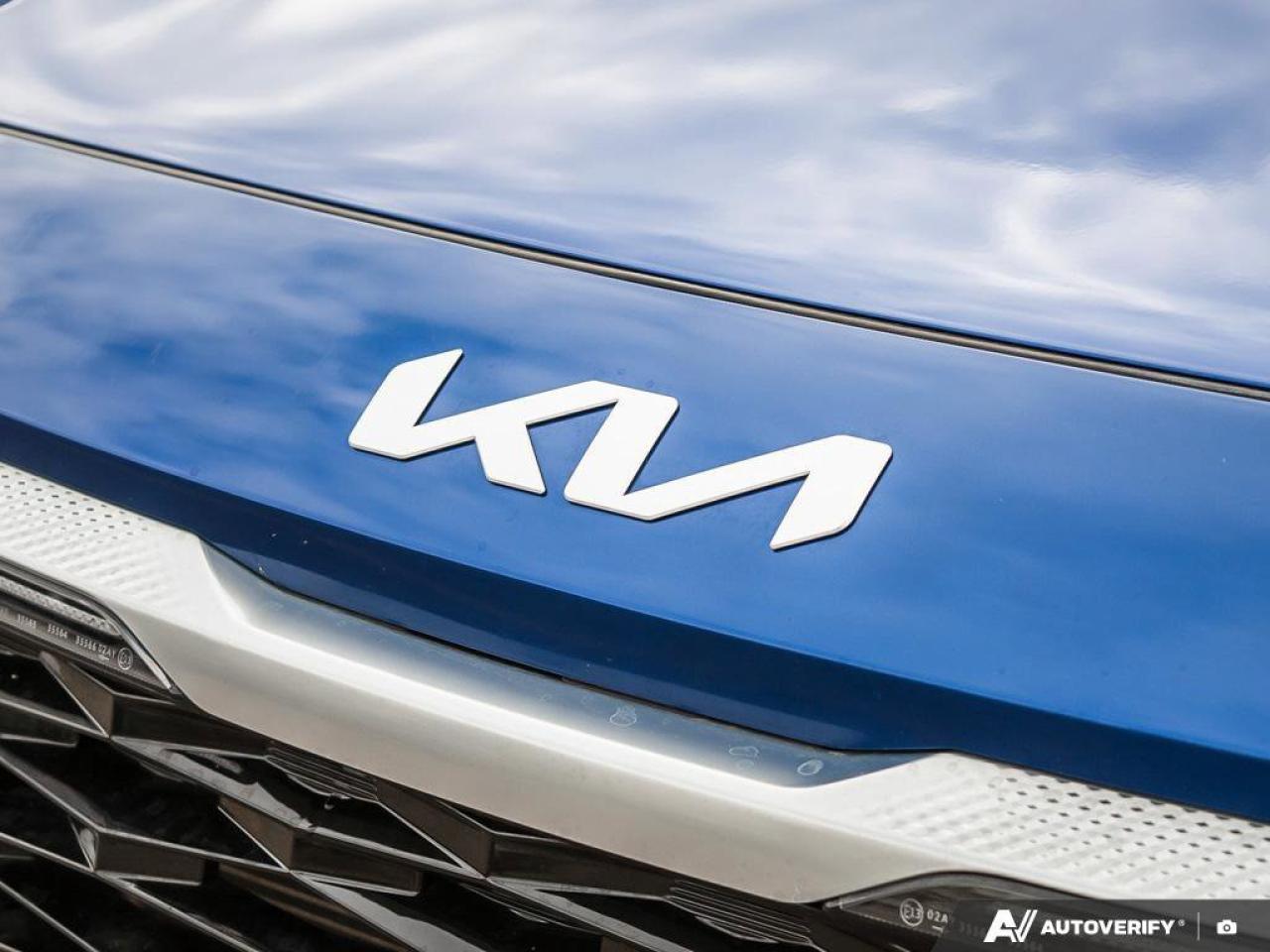 2023 Kia Seltos SX Turbo   Apple CarPlay  Cooled Seats   Heated St Photo