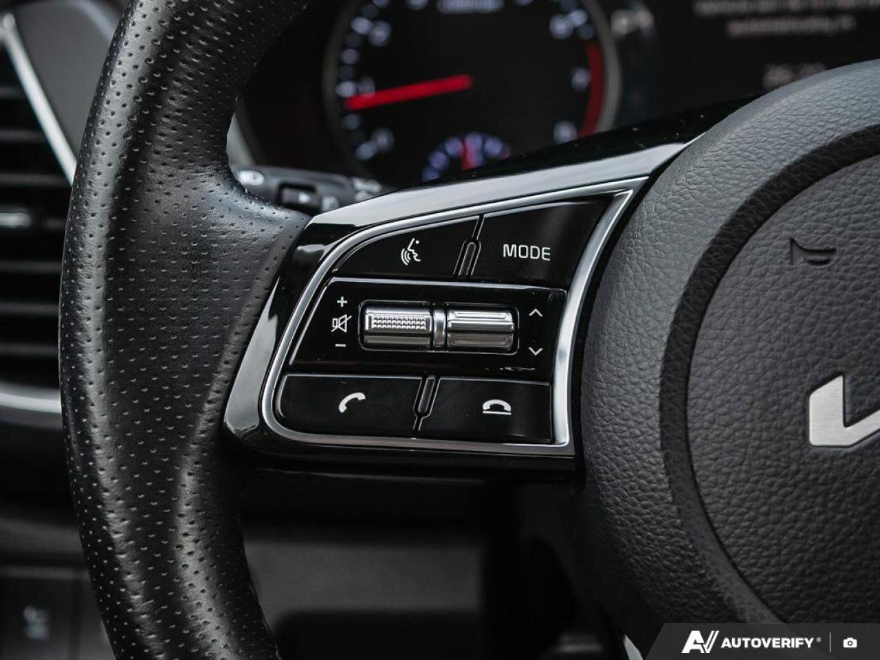 2023 Kia Seltos SX Turbo   Apple CarPlay  Cooled Seats   Heated St Photo