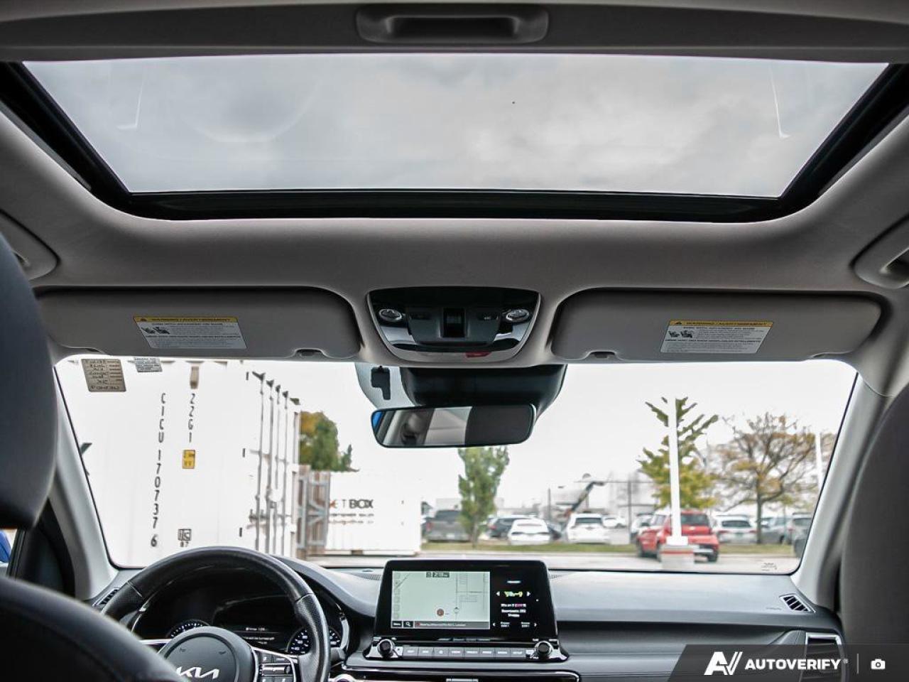 2023 Kia Seltos SX Turbo   Apple CarPlay  Cooled Seats   Heated St Photo