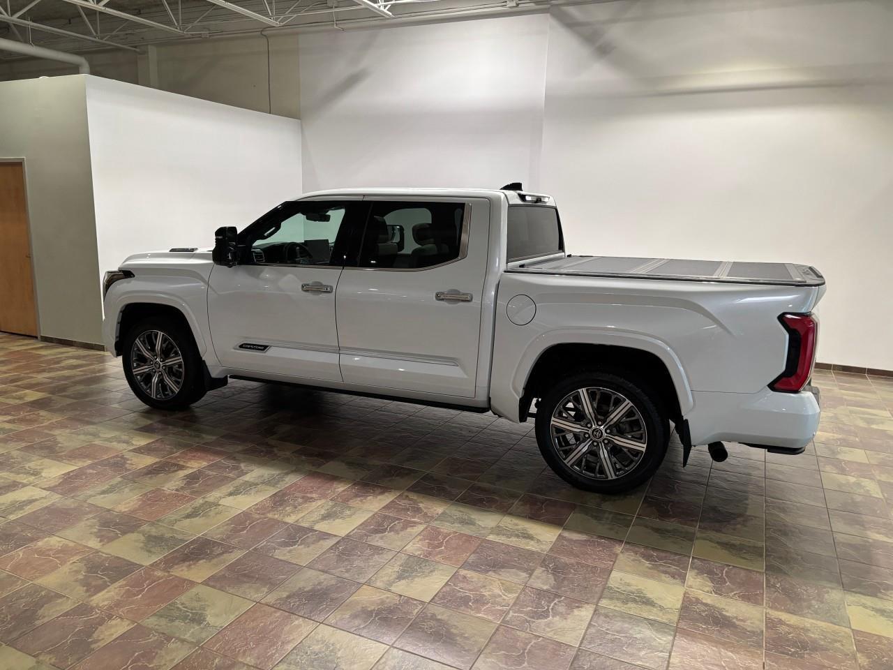 2022 Toyota Tundra CAPSTONE Photo