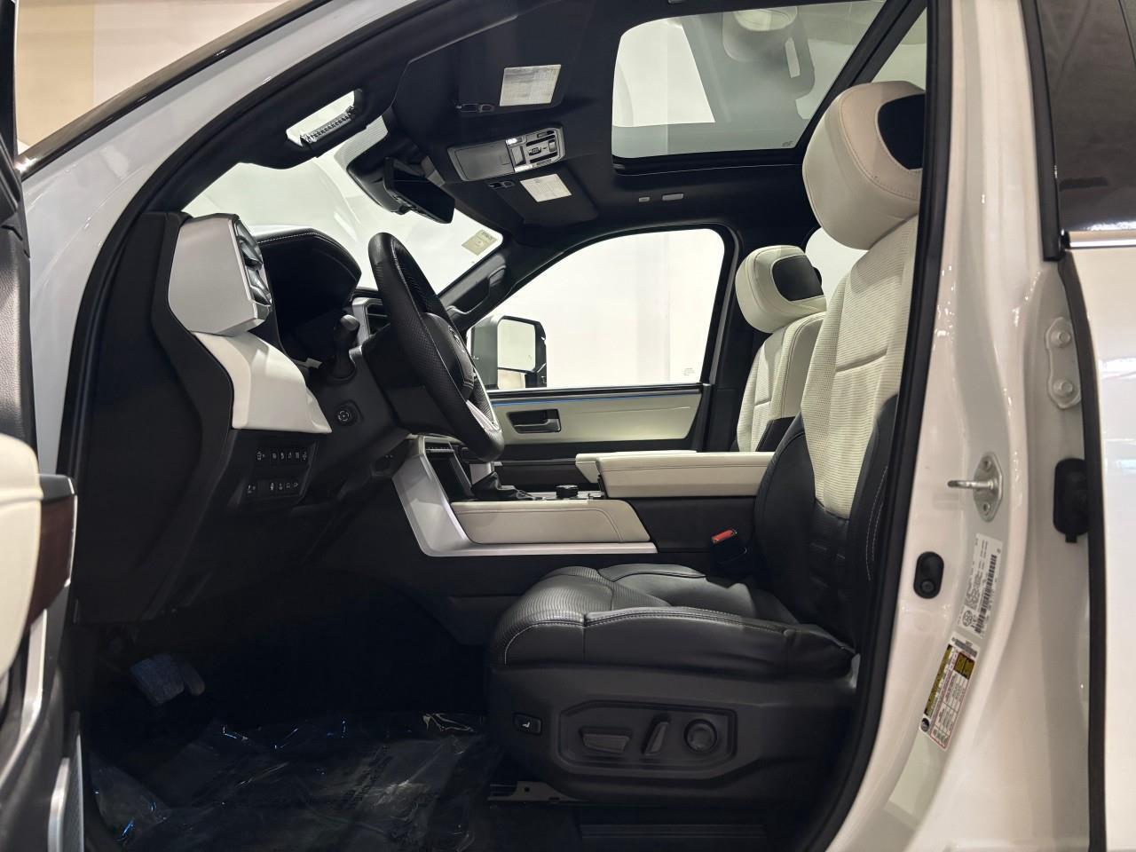 2022 Toyota Tundra CAPSTONE Photo