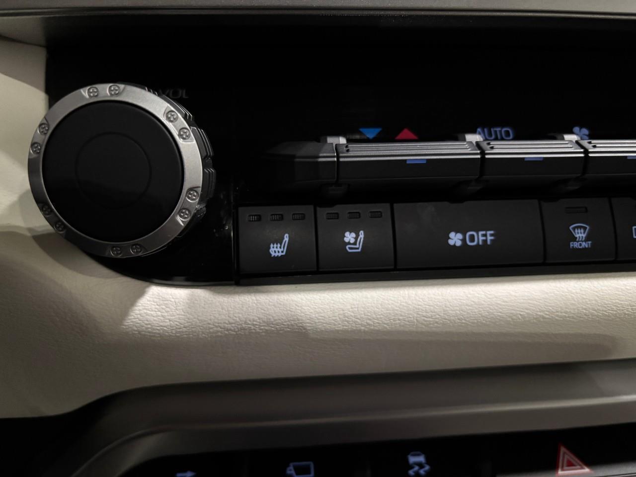 2022 Toyota Tundra CAPSTONE Photo