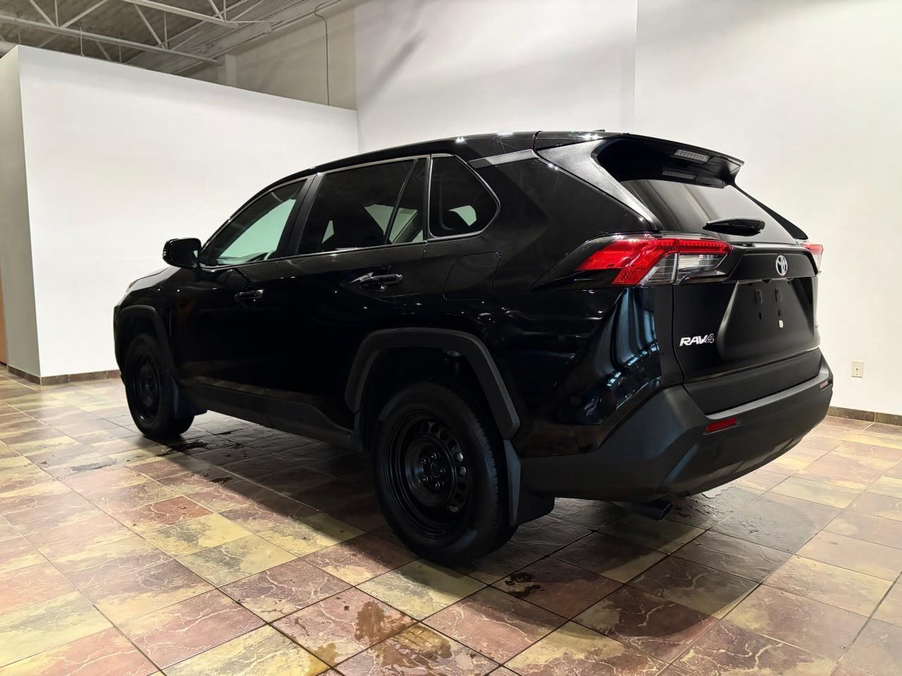 2024 Toyota RAV4 LE Photo2