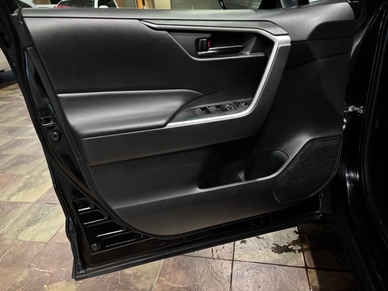 2024 Toyota RAV4 LE Photo