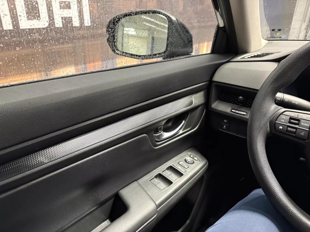 2023 Honda CR-V LX   Heated Seats   Heated Wheel   Apple Carplay Photo