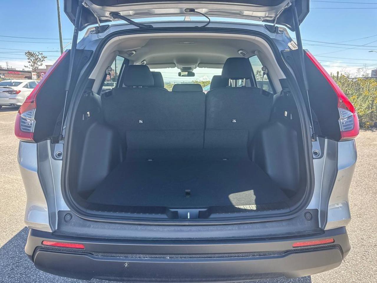 2025 Honda CR-V LX Photo