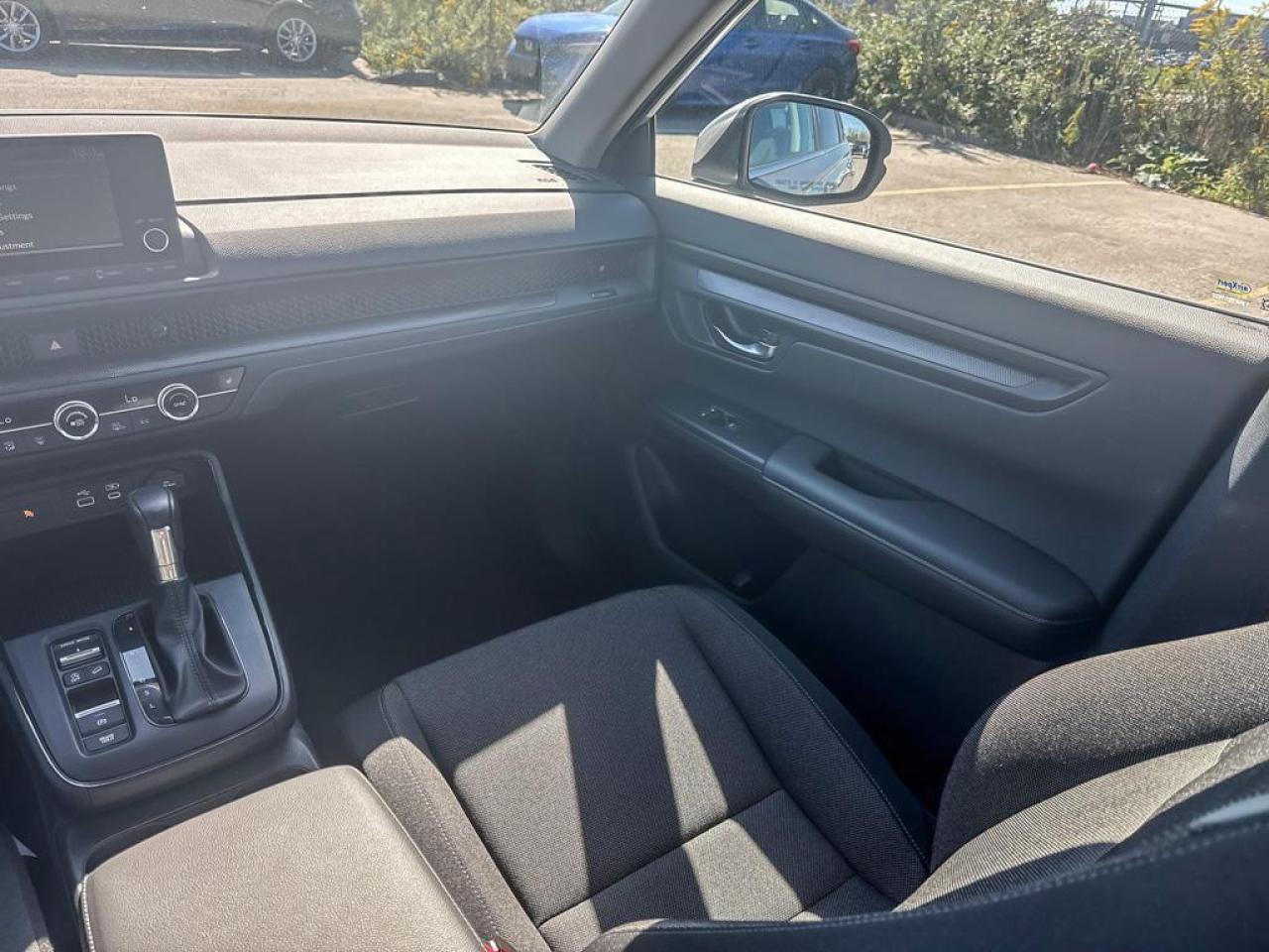 2025 Honda CR-V LX Photo