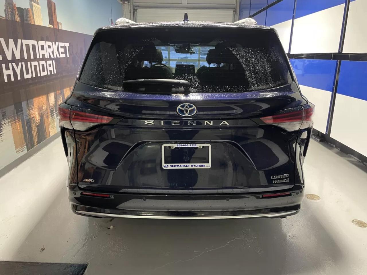 2022 Toyota Sienna LIMITED   HYBRID   HEATED SEATS   HEATED WHEEL   M Photo