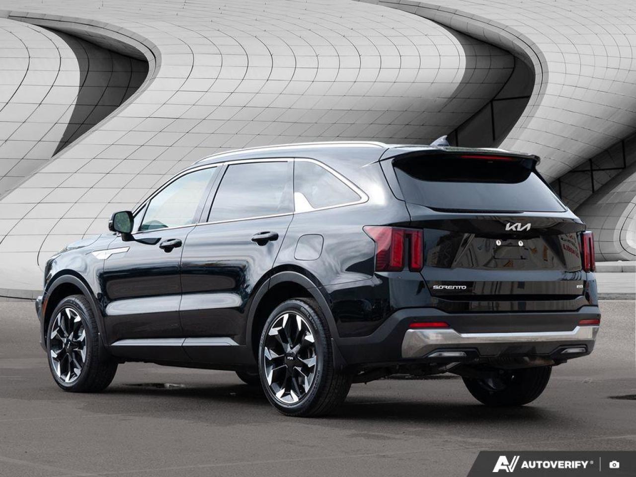 2024 Kia Sorento EX   Apple CarPlay   Forward Collision Warning   H Photo3