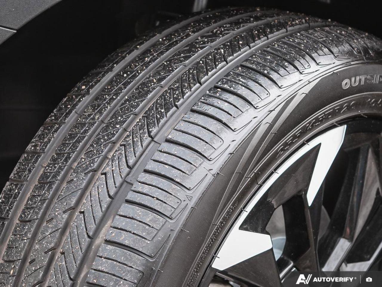 2024 Kia Sorento EX   Apple CarPlay   Forward Collision Warning   H Photo