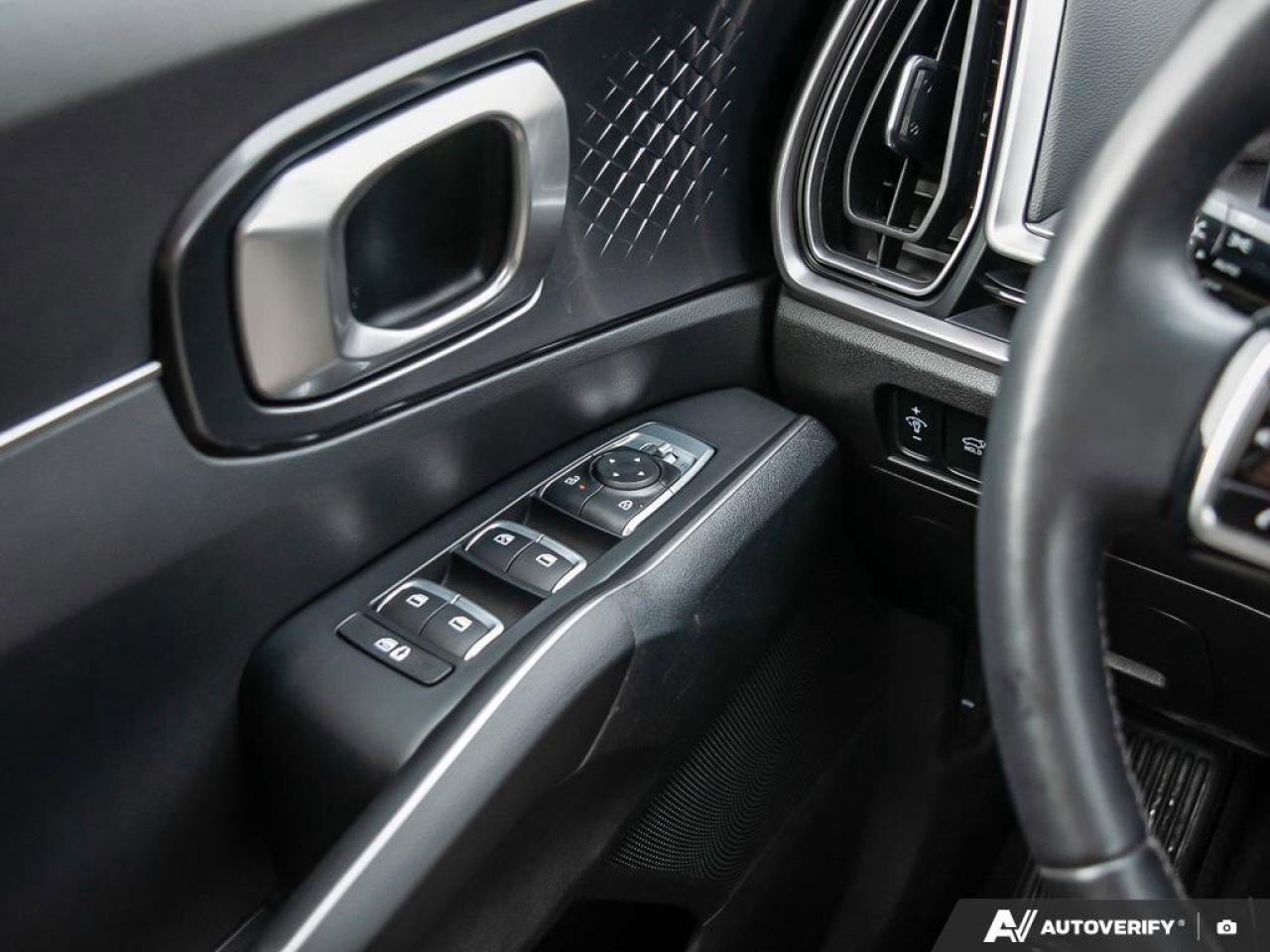 2024 Kia Sorento EX   Apple CarPlay   Forward Collision Warning   H Photo