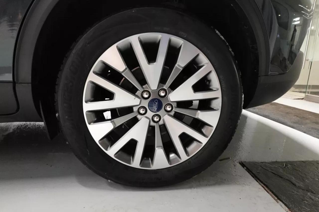 2022 Ford Escape TITANIUM HYBRID   HEATED SEATS   HEATED STEERING W Photo