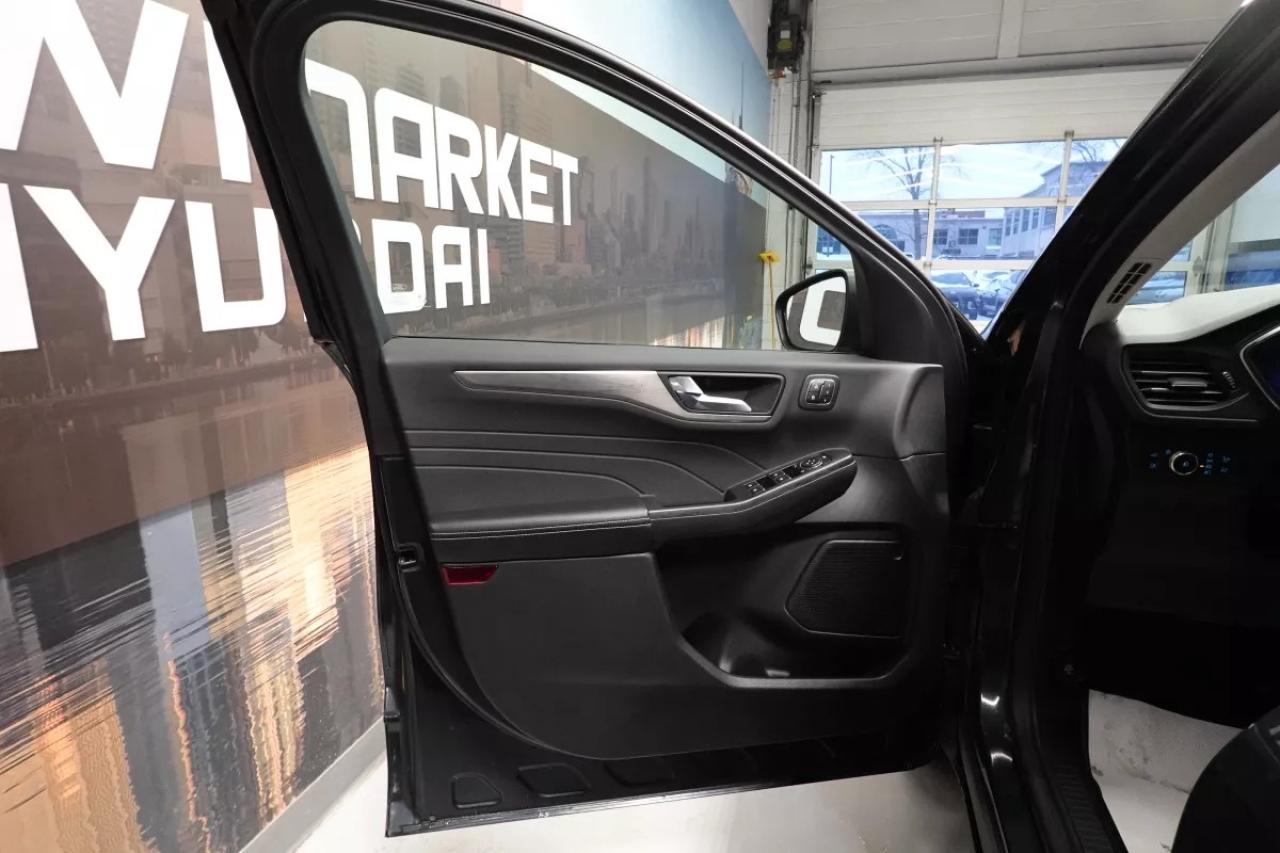 2022 Ford Escape TITANIUM HYBRID   HEATED SEATS   HEATED STEERING W Photo