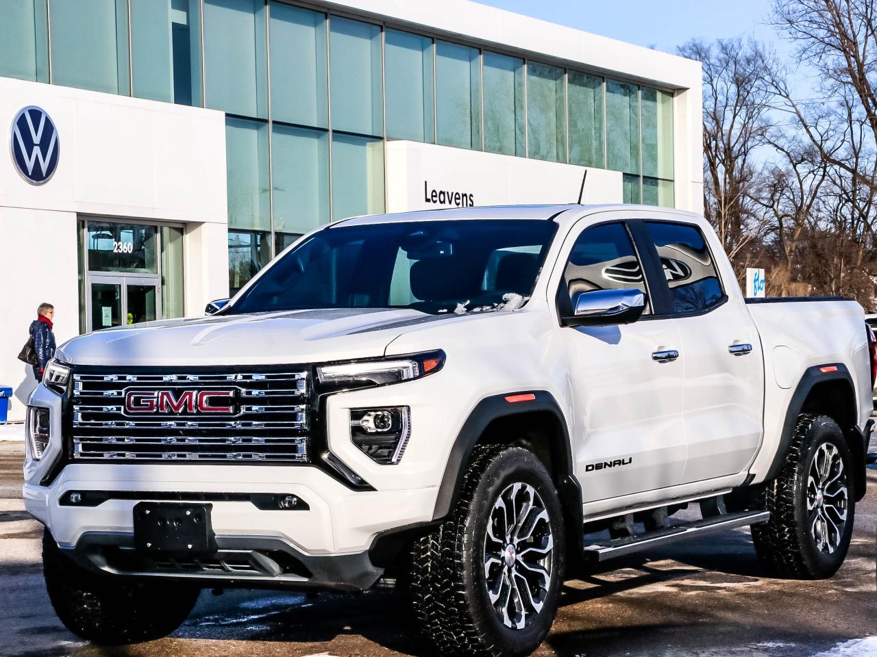 2024 GMC Canyon 4WD Crew Cab Denali Photo0