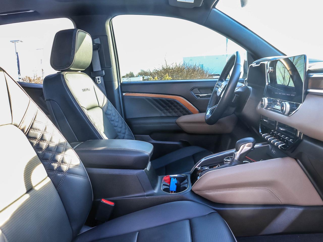 2024 GMC Canyon 4WD Crew Cab Denali Photo