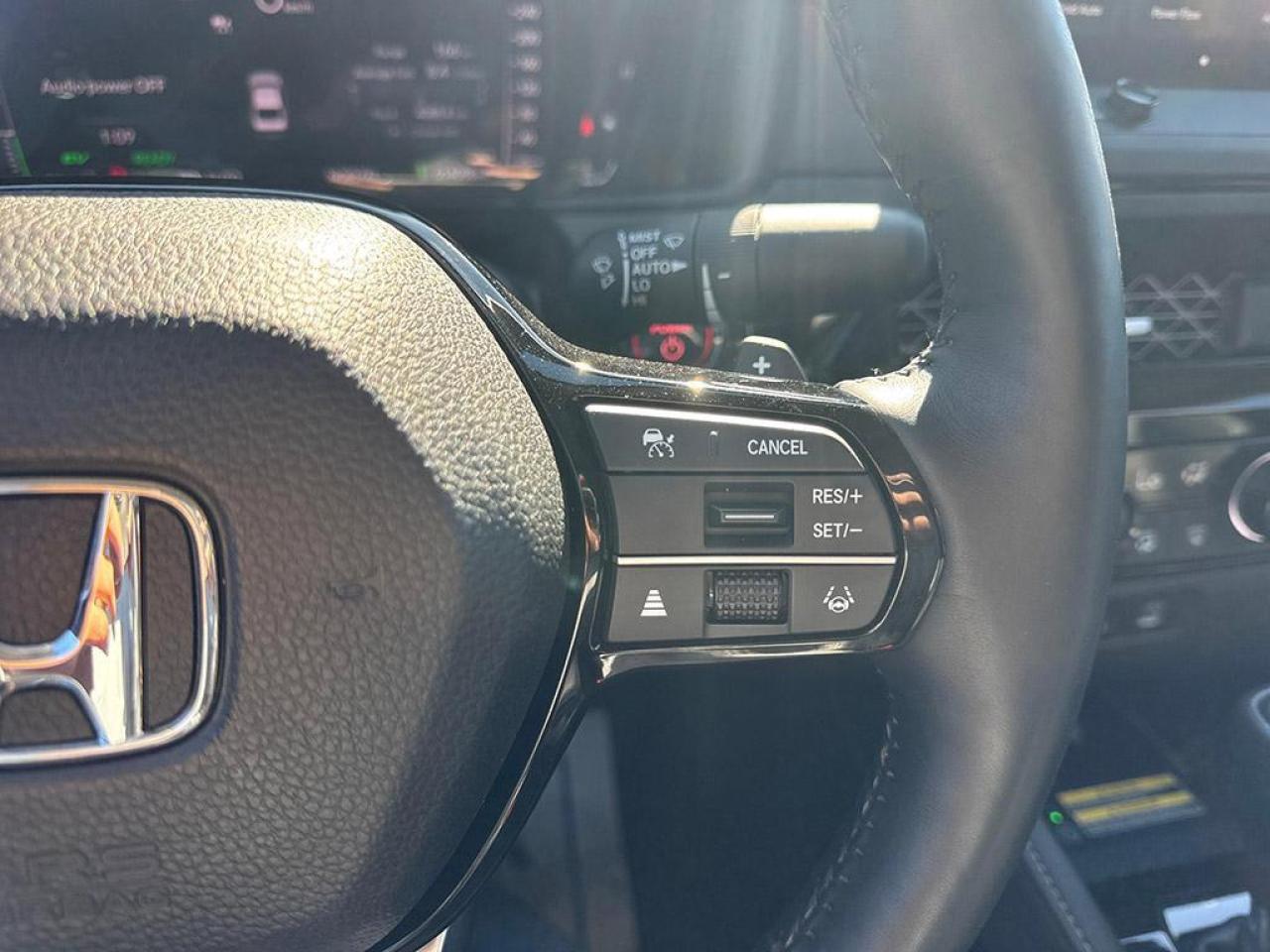 2024 Honda Accord Hybrid TOURING Photo