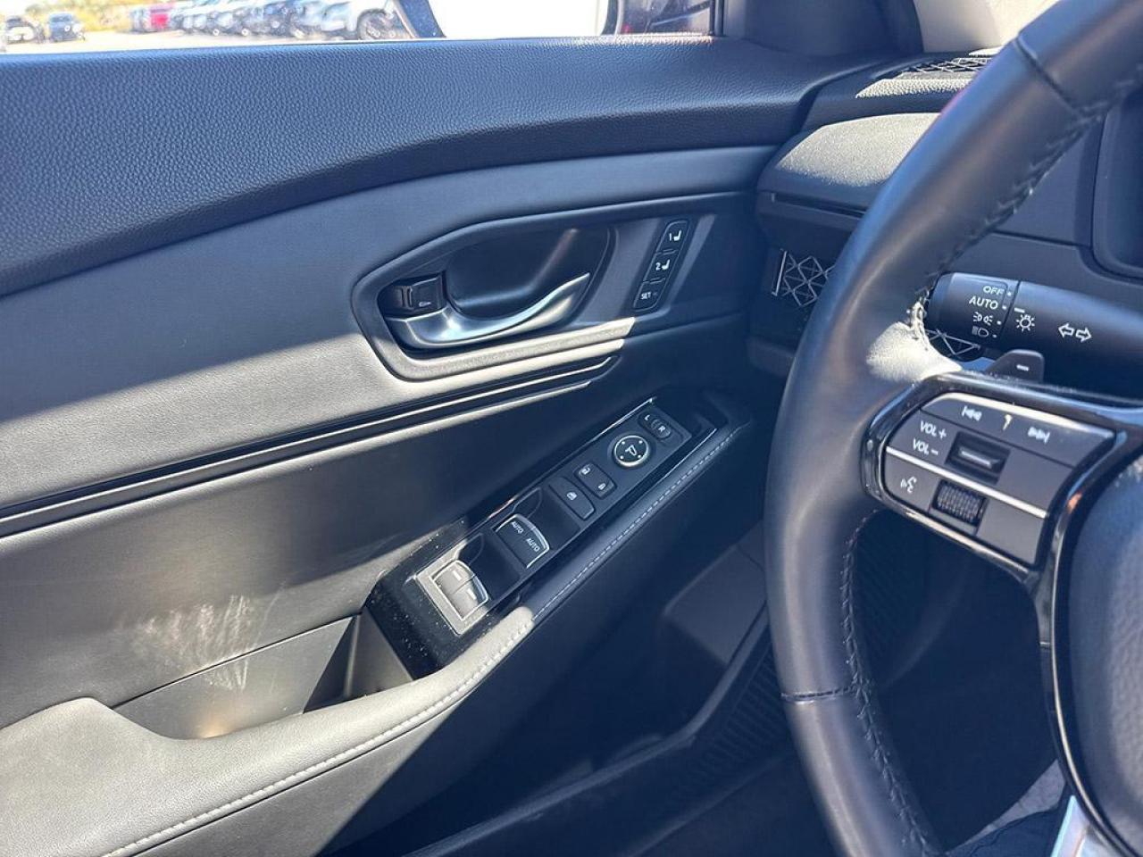 2024 Honda Accord Hybrid TOURING Photo