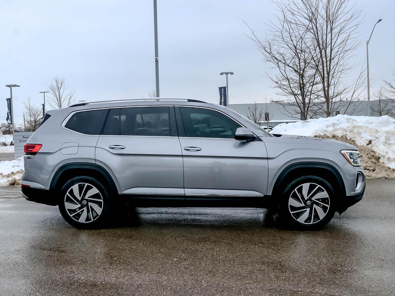 2024 Volkswagen Atlas Highline 2.0 TSI 4MOTION Photo3