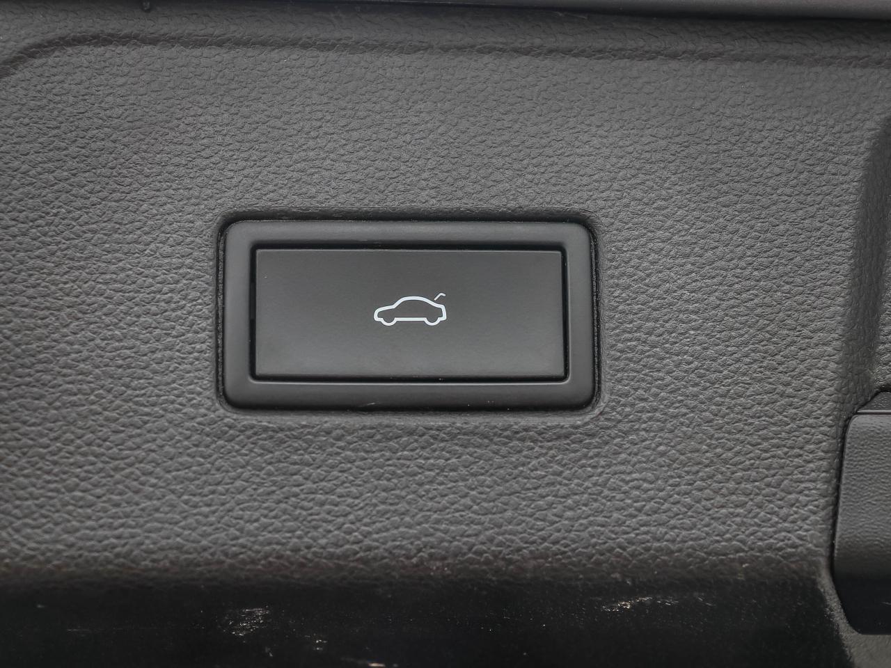 2024 Volkswagen Atlas Highline 2.0 TSI 4MOTION Photo