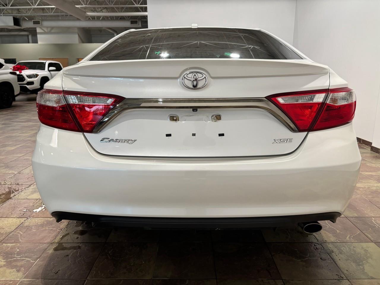 2017 Toyota Camry XSE Photo