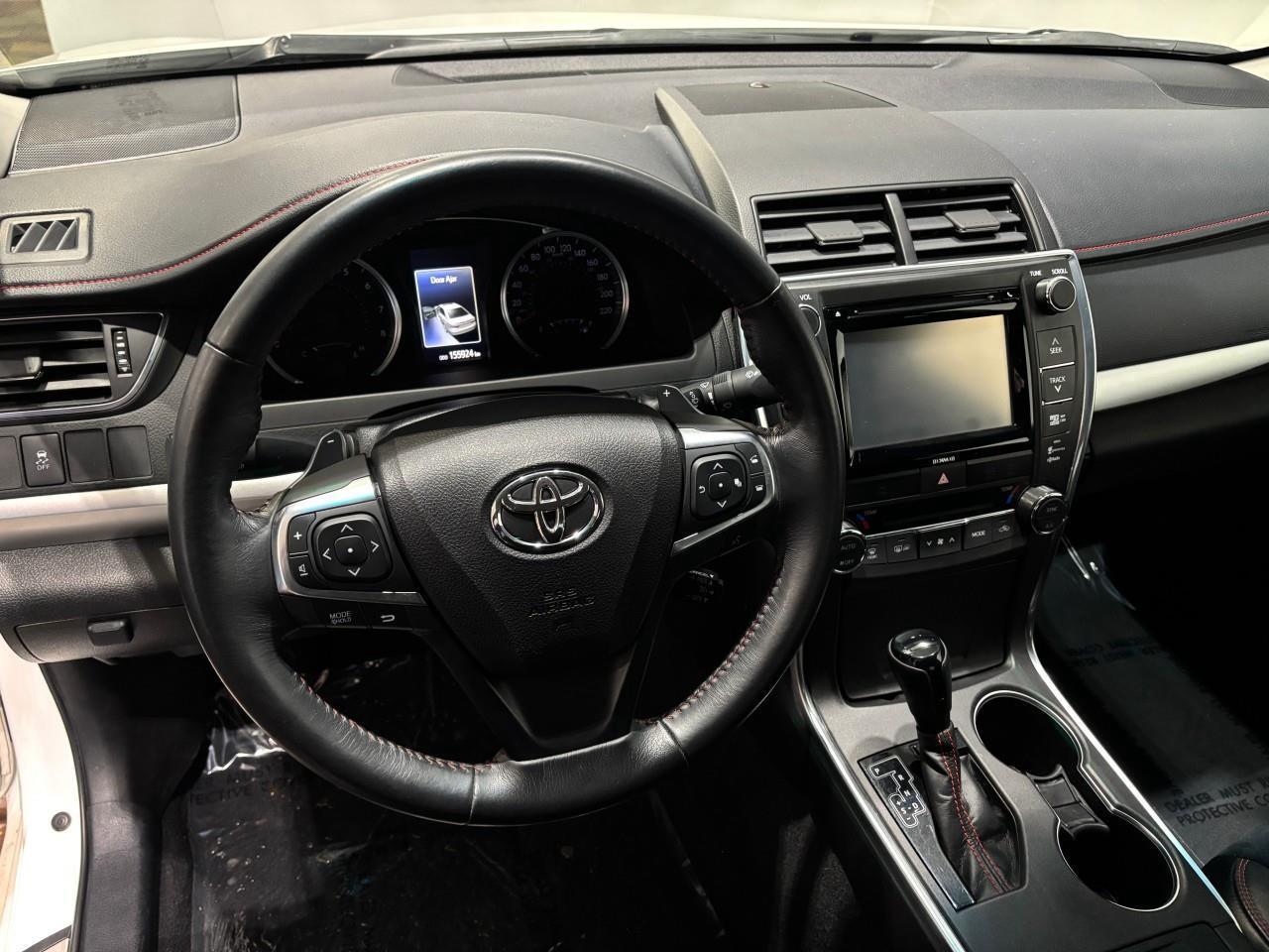 2017 Toyota Camry XSE Photo