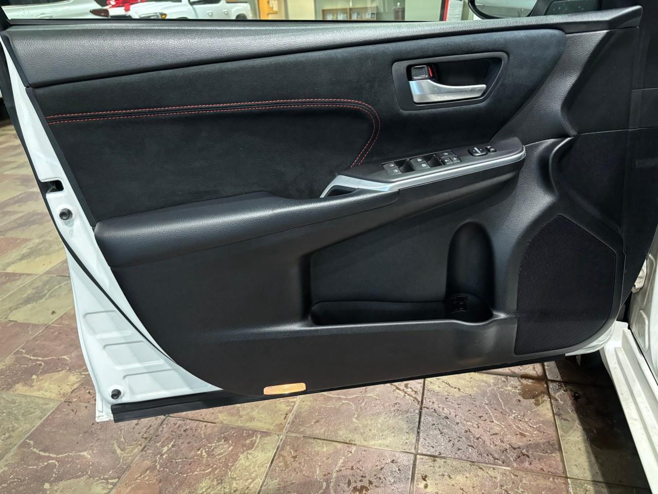 2017 Toyota Camry XSE Photo