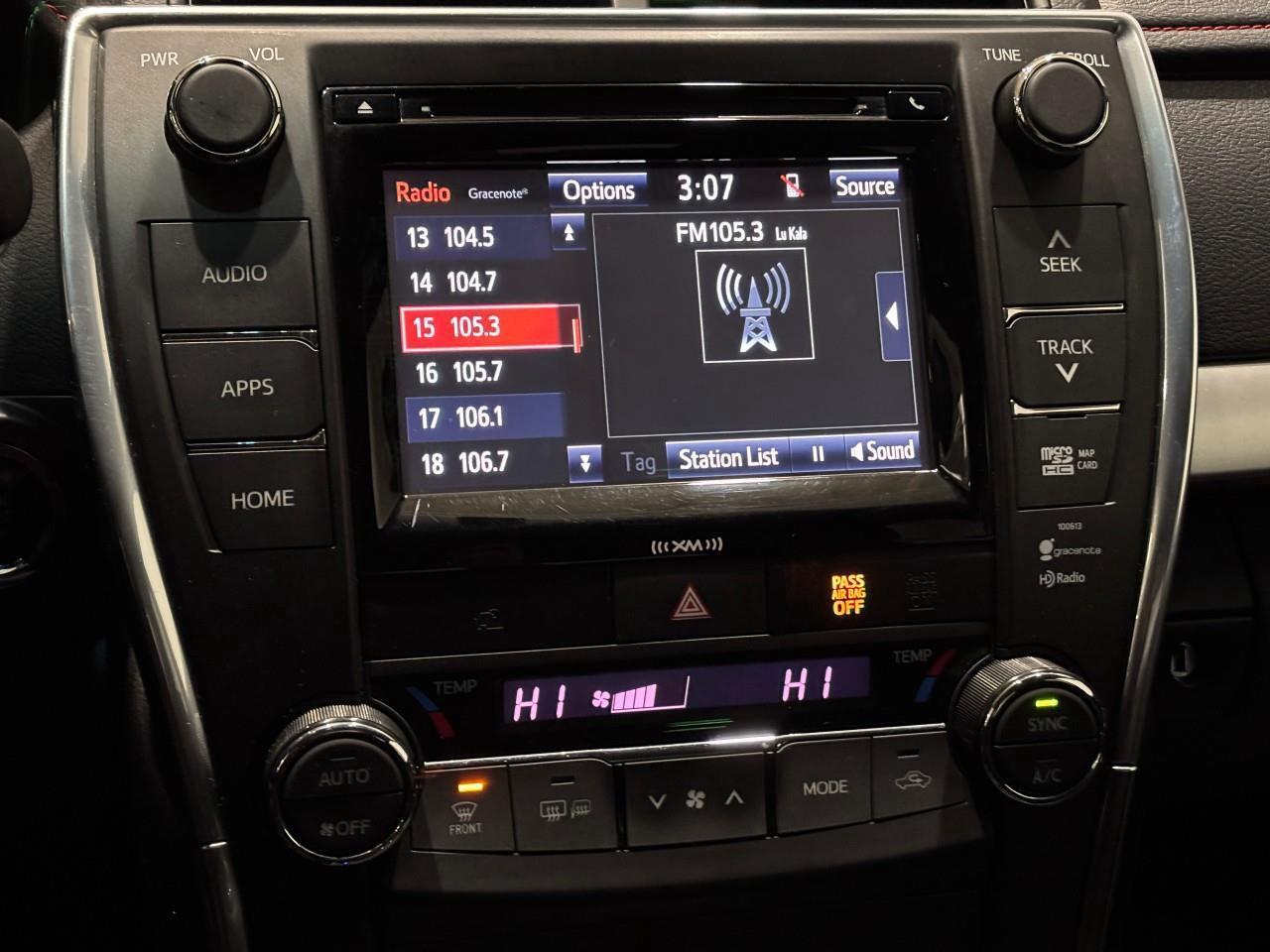 2017 Toyota Camry XSE Photo